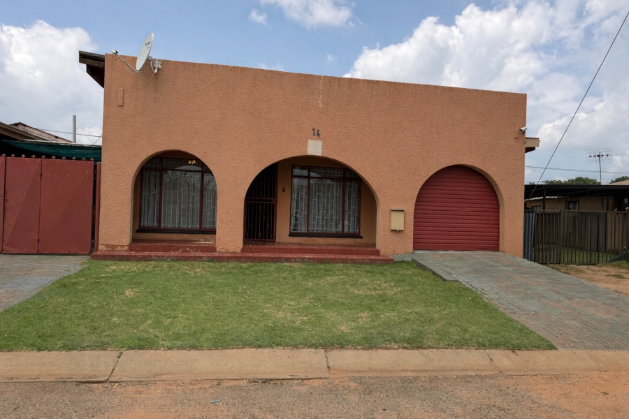 3 Bedroom Property for Sale in Mohadin North West